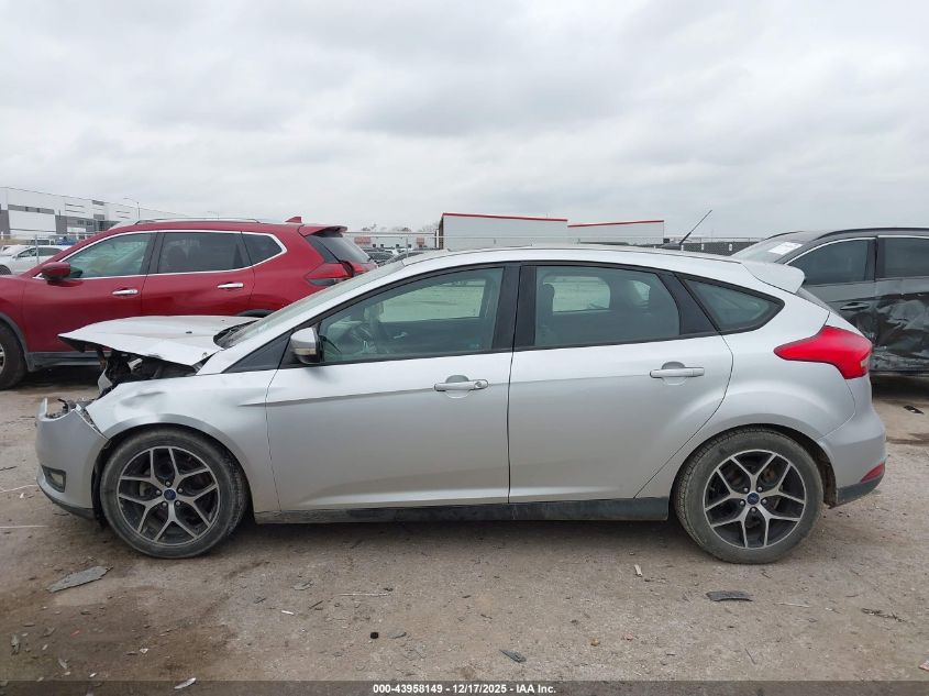 2017 Ford Focus Sel VIN: 1FADP3M28HL332519 Lot: 43958149