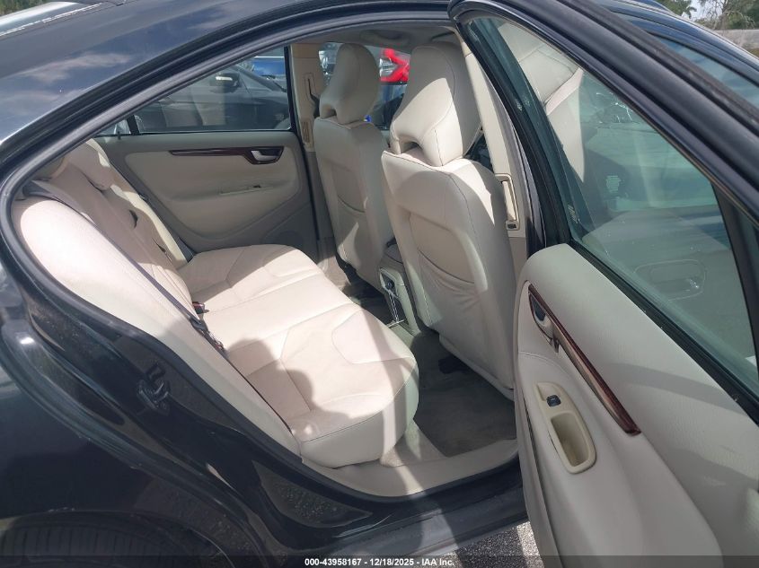 2004 Volvo S60 2.4 VIN: YV1RS61TX42407521 Lot: 43958167