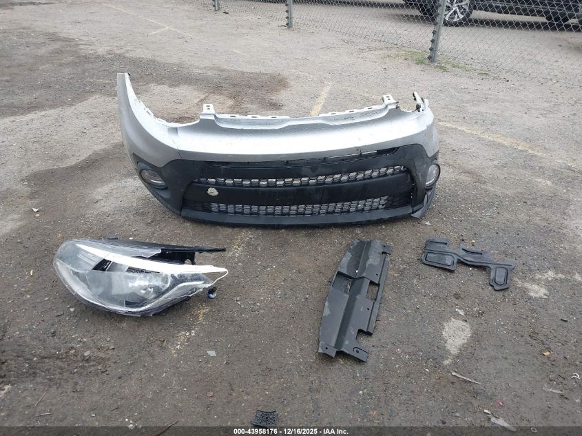 2017 Kia Soul + VIN: KNDJP3A55H7466280 Lot: 43958176