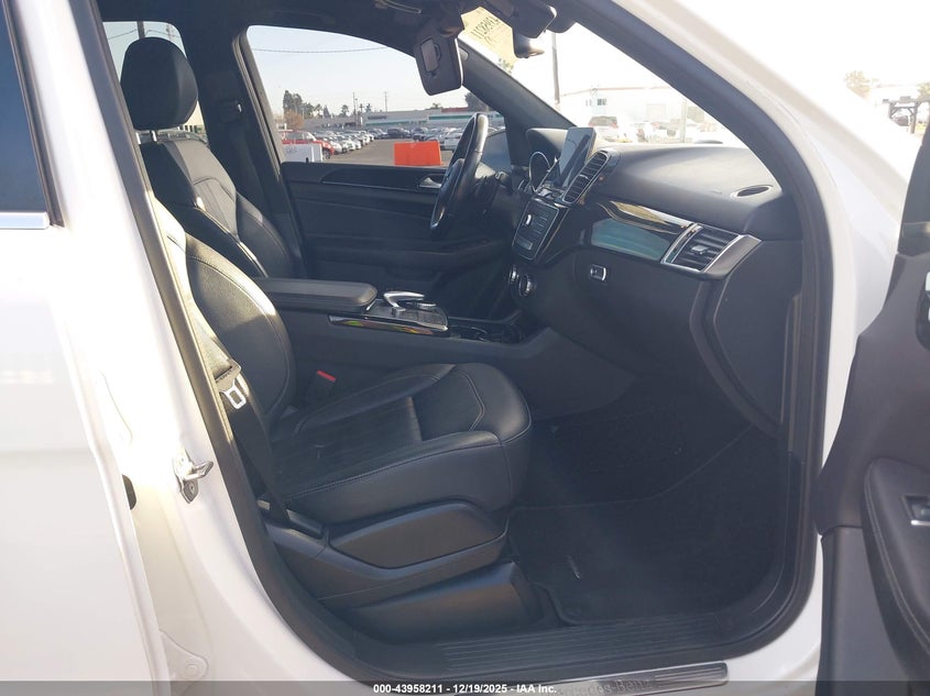 VIN 4JGDA5GB1KB213903 2019 MERCEDES-BENZ GLE 400 4MATIC