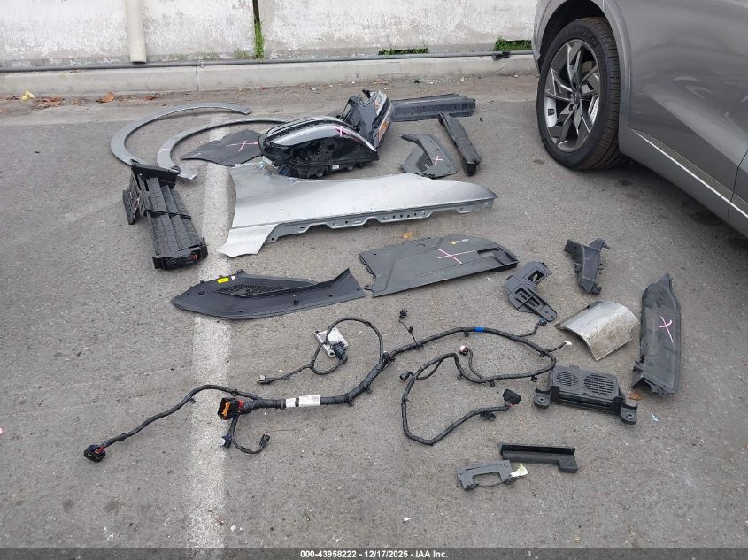 2025 Genesis Electrified Gv70 Advanced Awd VIN: 5NMMCET18SH005525 Lot: 43958222