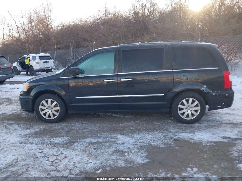 2C4RC1BG4FR621111 2015 CHRYSLER TOWN & COUNTRY photo no. 15