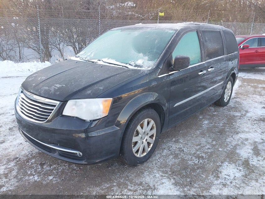 2C4RC1BG4FR621111 2015 CHRYSLER TOWN & COUNTRY photo no. 2