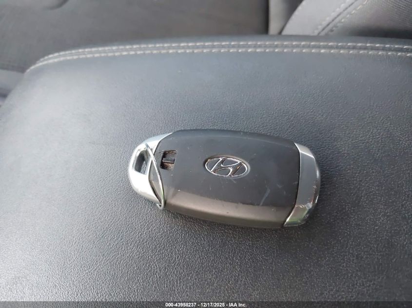 2019 Hyundai Santa Fe Sel Plus VIN: 5NMS33ADXKH050457 Lot: 43958237