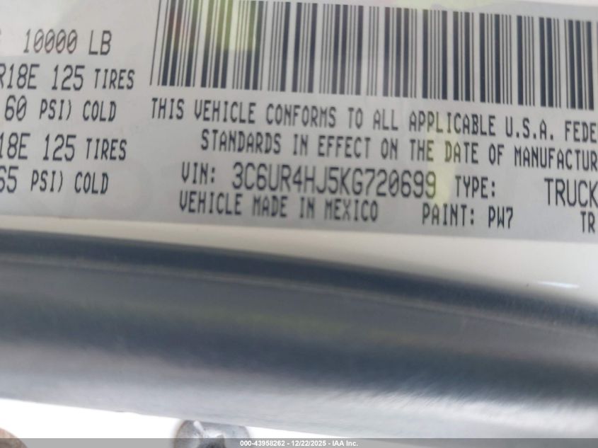 2019 Ram 2500 Tradesman 4X2 8' Box VIN: 3C6UR4HJ5KG720699 Lot: 43958262