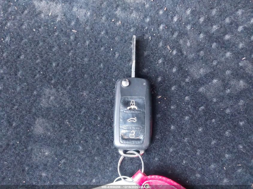 2012 Volkswagen Golf 2.5L 4-Door VIN: WVWDB7AJ9CW232139 Lot: 43958286