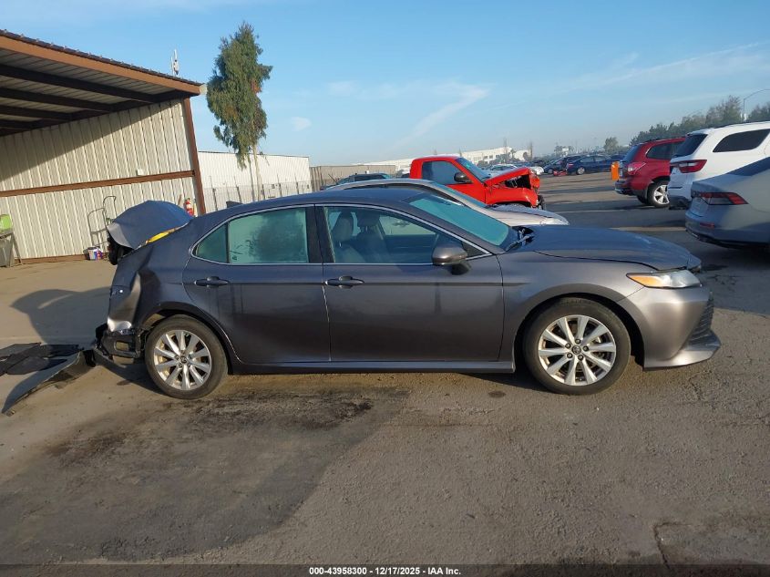 2019 Toyota Camry Le VIN: 4T1B11HK8KU826054 Lot: 43958300