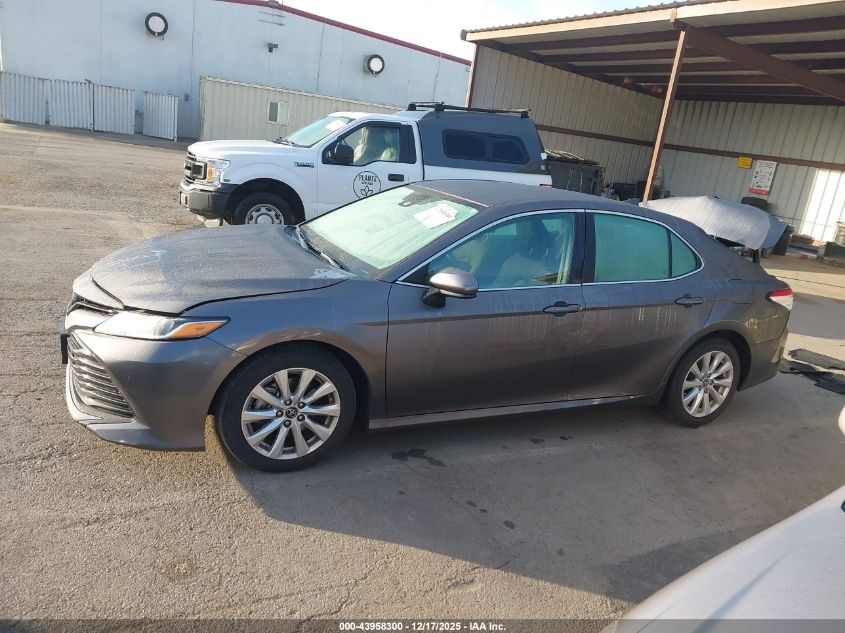 2019 Toyota Camry Le VIN: 4T1B11HK8KU826054 Lot: 43958300