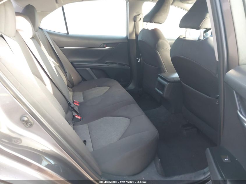 2019 Toyota Camry Le VIN: 4T1B11HK8KU826054 Lot: 43958300