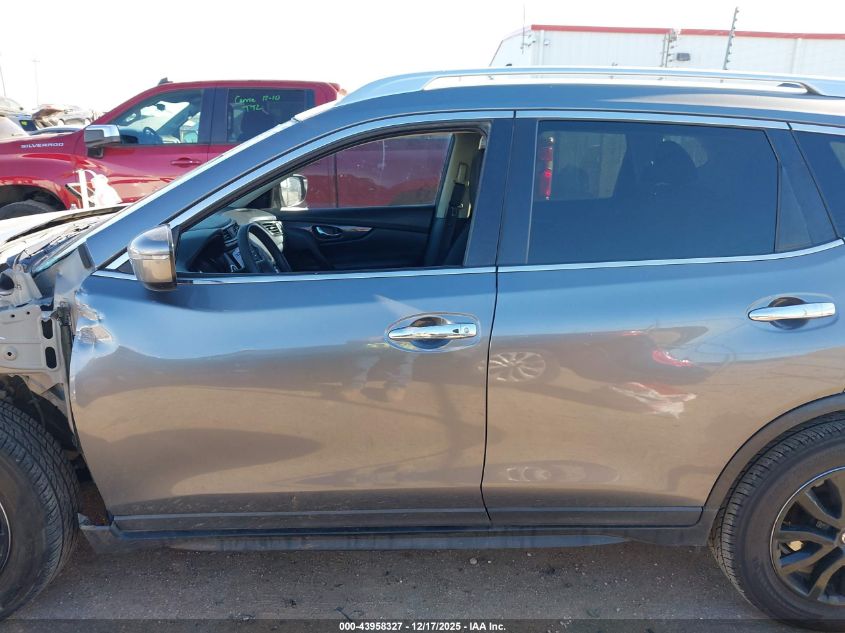 2017 Nissan Rogue Sv VIN: KNMAT2MT5HP547067 Lot: 43958327