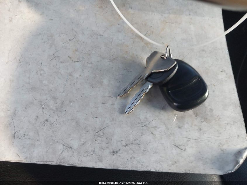 2003 Cadillac Escalade Standard VIN: 1GYEC63T53R291546 Lot: 43958343