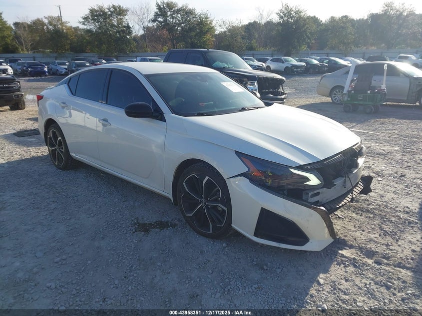 NISSAN ALTIMA SR INTELLIGENT AWD