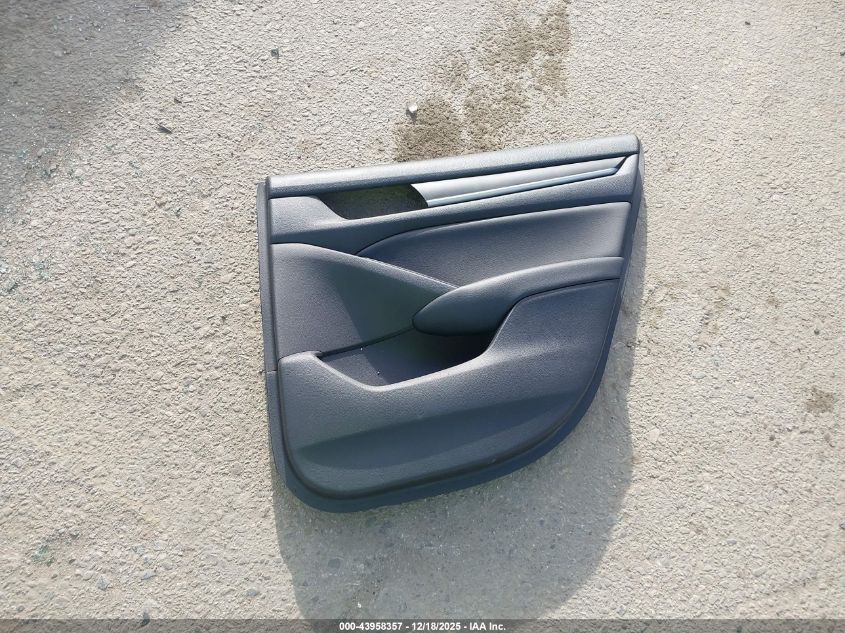 2018 Honda Accord Sport VIN: 1HGCV1F3XJA079017 Lot: 43958357