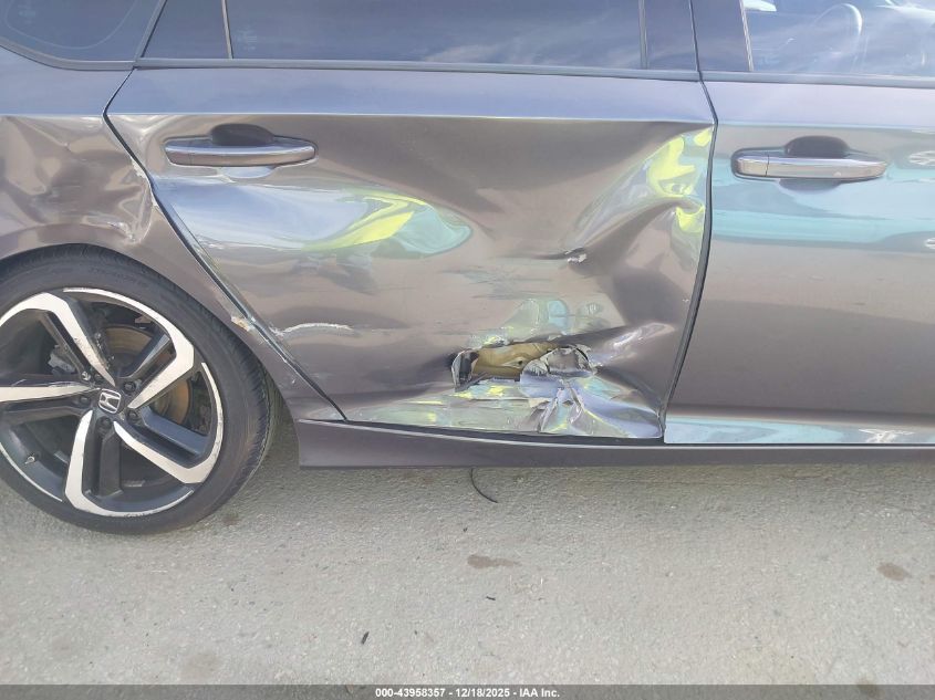 2018 Honda Accord Sport VIN: 1HGCV1F3XJA079017 Lot: 43958357