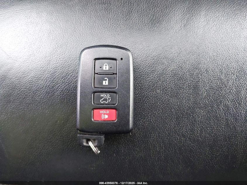 2019 Toyota Highlander Xle VIN: 5TDJZRFH3KS968265 Lot: 43958376