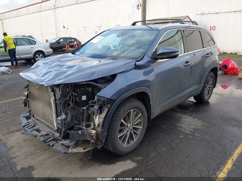 2019 Toyota Highlander Xle