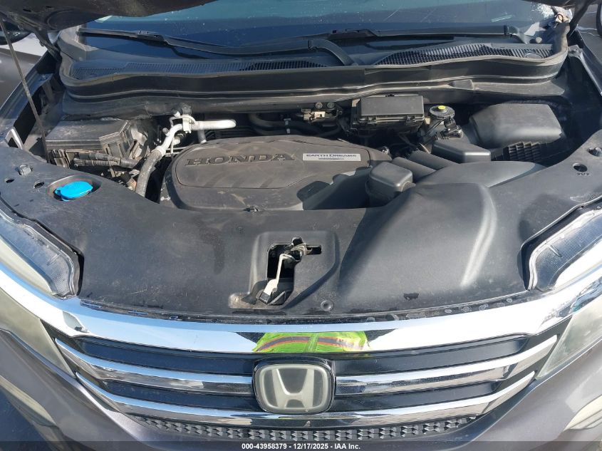 2017 Honda Pilot Touring VIN: 5FNYF6H90HB001721 Lot: 43958379