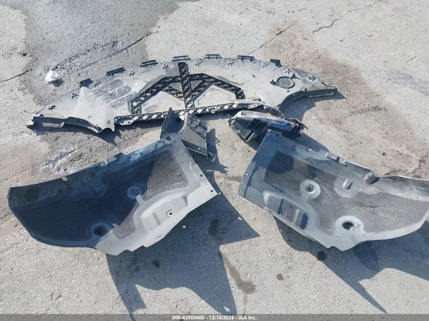 2020 Tesla Model 3 Standard Range Plus Rear-Wheel Drive/Standard Range Rear-Wheel Drive VIN: 5YJ3E1EA4LF806421 Lot: 43958400