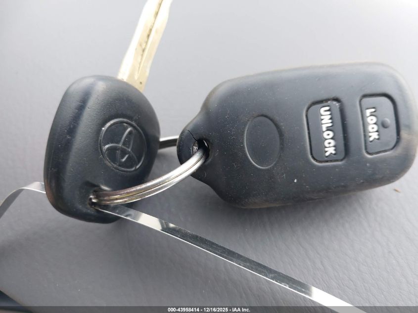 2005 Toyota Corolla Le VIN: 2T1BR32E25C438217 Lot: 43958414