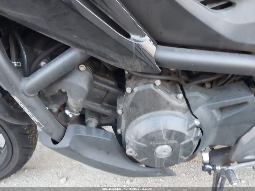 2015 Honda Nc700X VIN: JH2RC635XFK300013 Lot: 43958438