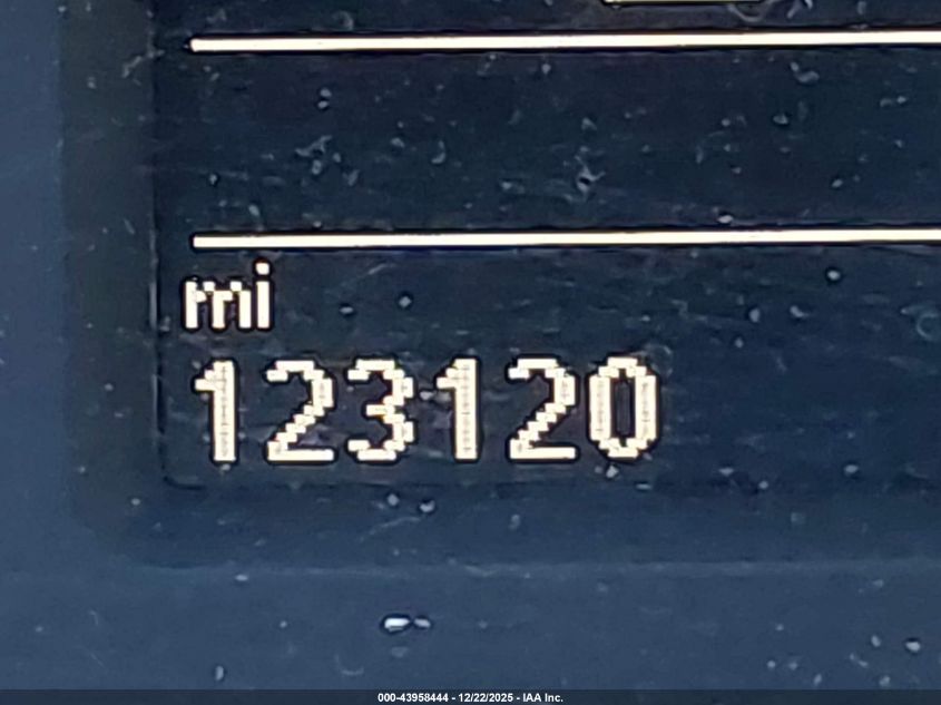 2015 Volkswagen Passat 1.8T Sport VIN: 1VWBT7A37FC064798 Lot: 43958444