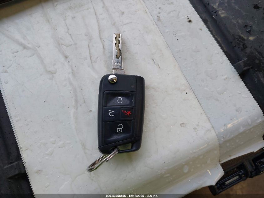 2016 Volkswagen Golf Sportwagen Tsi S 4-Door VIN: 3VWC17AU3GM503630 Lot: 43958455