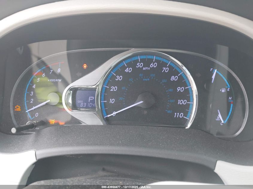 2013 Toyota Sienna Xle V6 7 Passenger Auto Access Seat/Xle V6 8 Passenger VIN: 5TDYK3DC1DS310650 Lot: 43958477