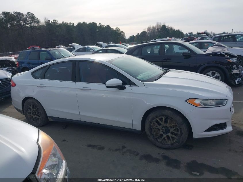 2013 Ford Fusion S VIN: 3FA6P0G78DR283123 Lot: 43958487