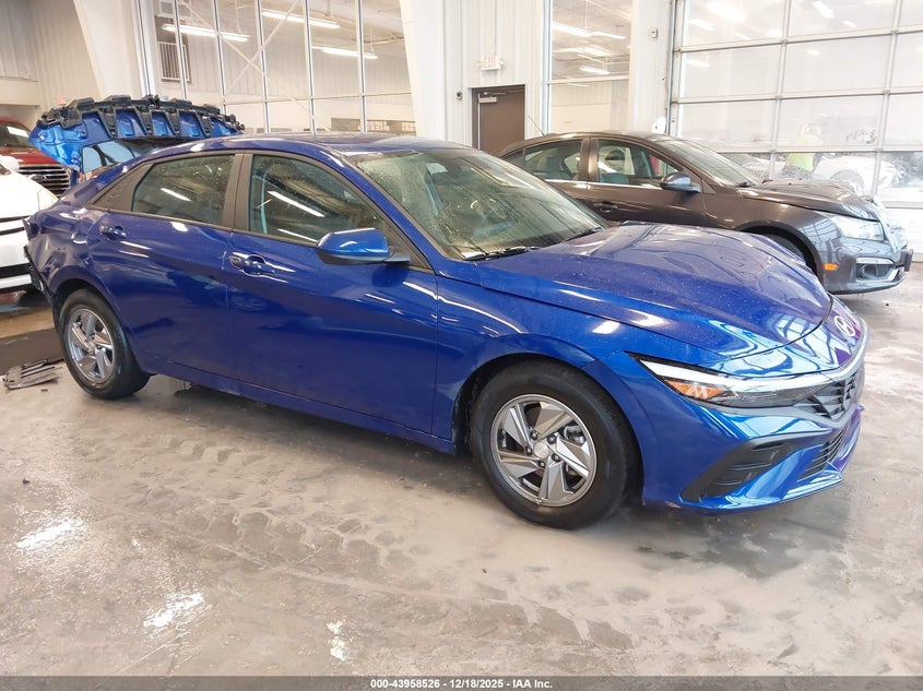 2025 Hyundai Elantra Se