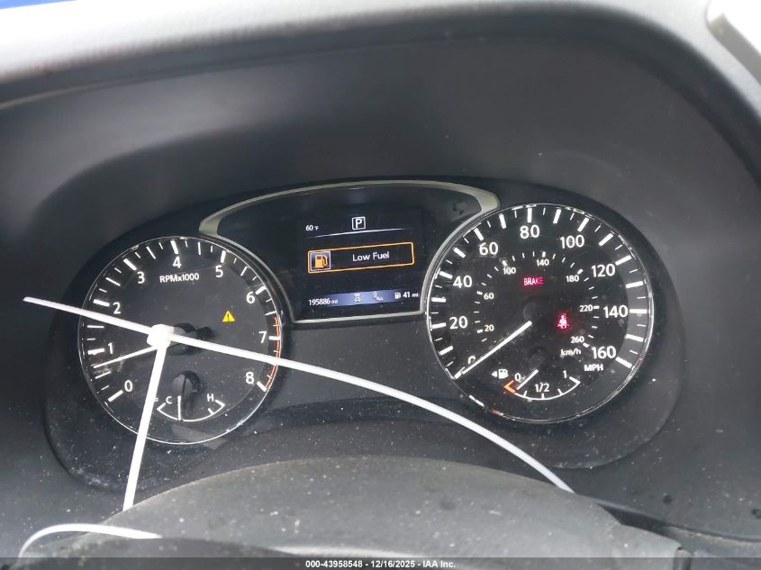 2017 Nissan Pathfinder Platinum VIN: 5N1DR2MN4HC686641 Lot: 43958548