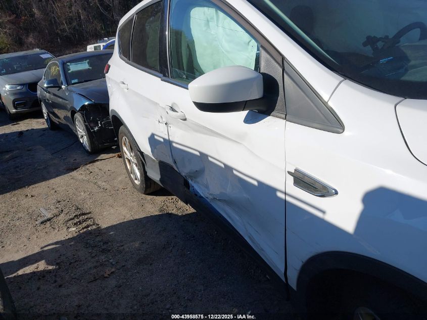 2019 Ford Escape Se VIN: 1FMCU9GD5KUA83639 Lot: 43958575