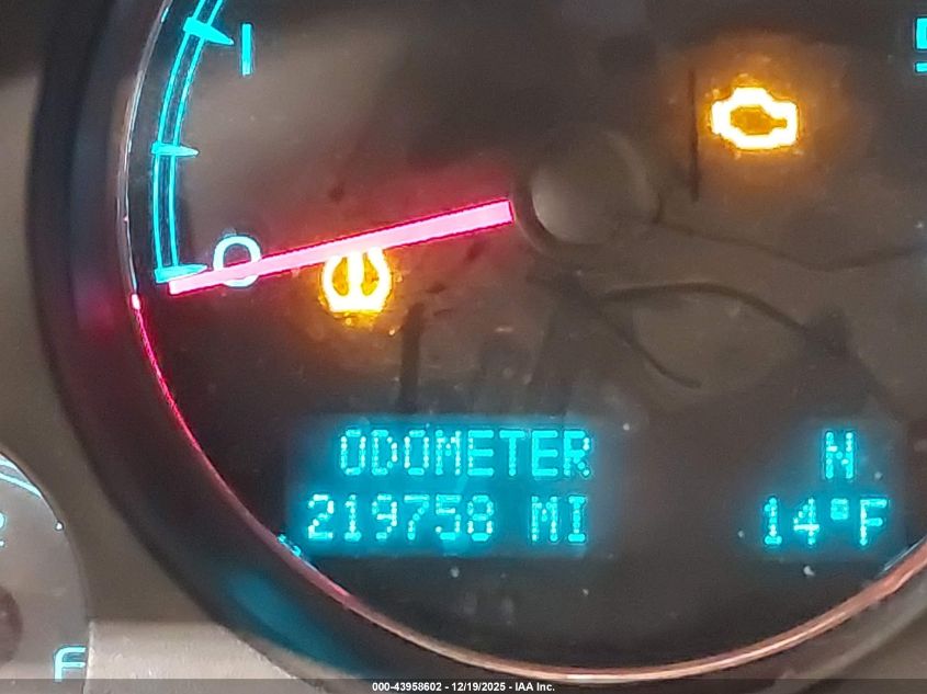 2011 Chevrolet Suburban 1500 Ls VIN: 1GNSKHE33BR187003 Lot: 43958602