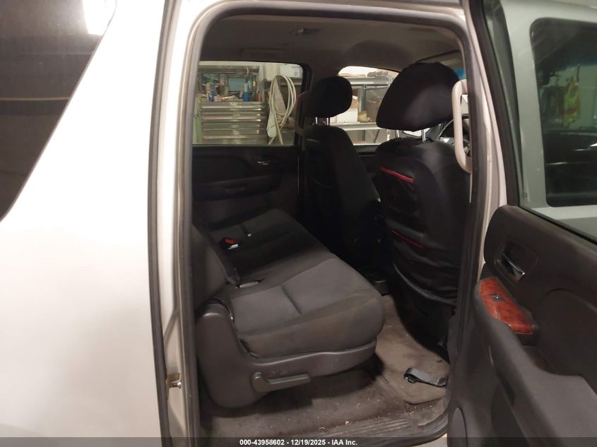 2011 Chevrolet Suburban 1500 Ls VIN: 1GNSKHE33BR187003 Lot: 43958602