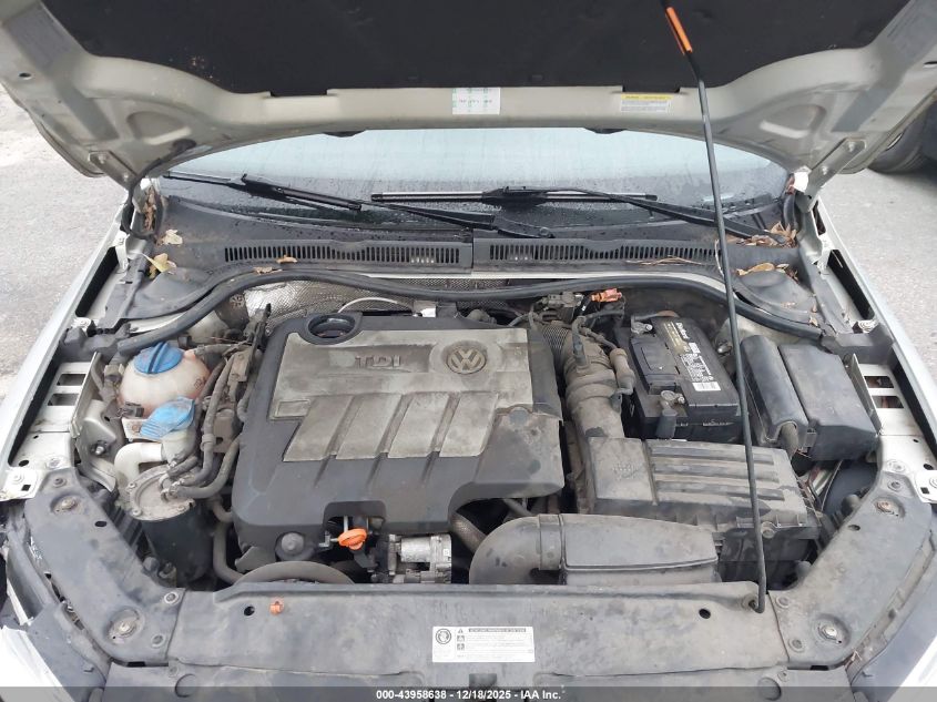 2012 Volkswagen Jetta 2.0L Tdi VIN: 3VWLL7AJXCM323278 Lot: 43958638