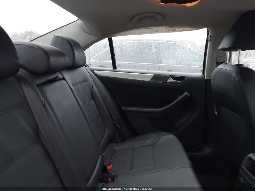 2012 Volkswagen Jetta 2.0L Tdi VIN: 3VWLL7AJXCM323278 Lot: 43958638