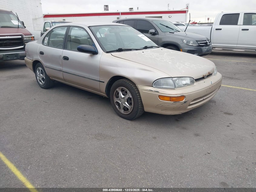 1Y1SK528XTZ048894 GEO PRIZM Photo 1