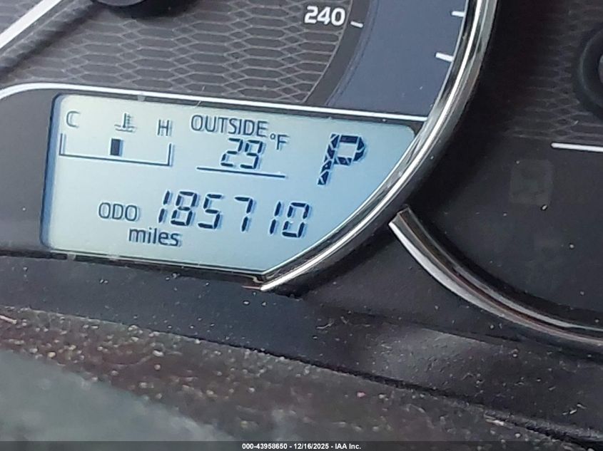 2014 Toyota Corolla Le VIN: 5YFBURHE6EP160396 Lot: 43958650