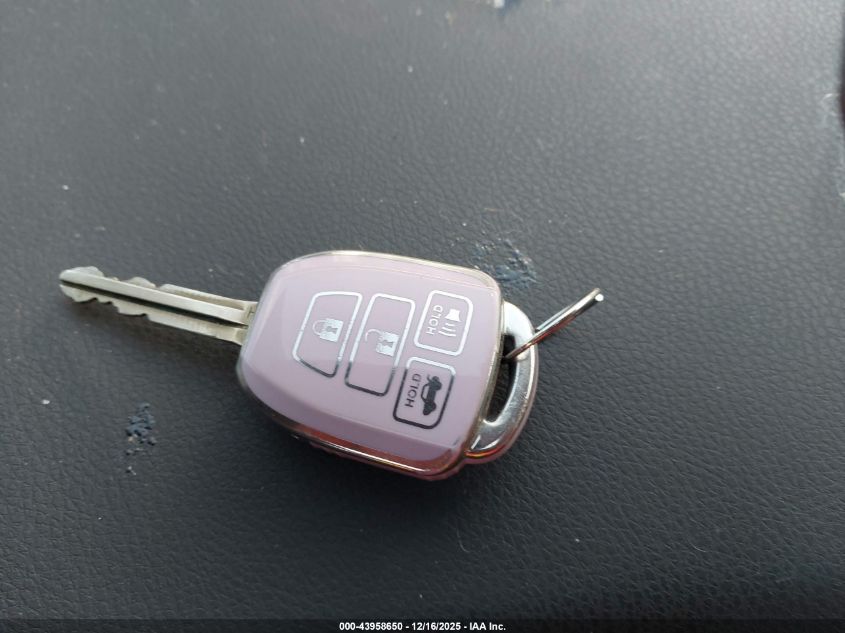 2014 Toyota Corolla Le VIN: 5YFBURHE6EP160396 Lot: 43958650