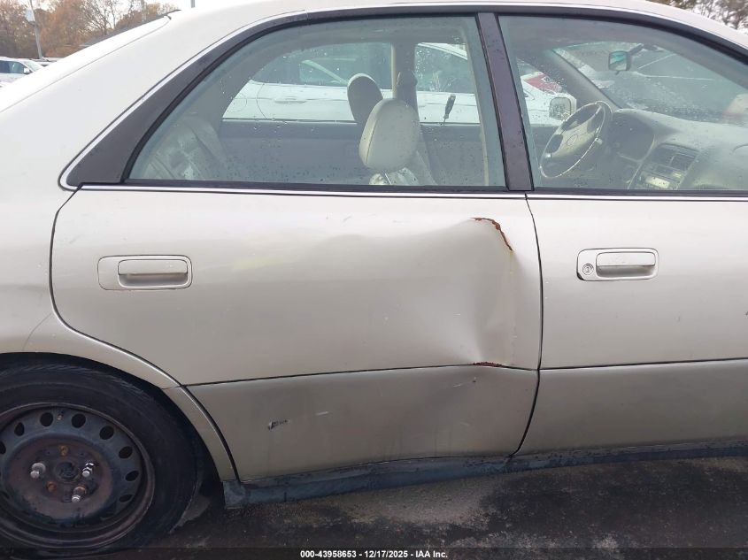 1998 Lexus Es 300 VIN: JT8BF28G7W0123077 Lot: 43958653