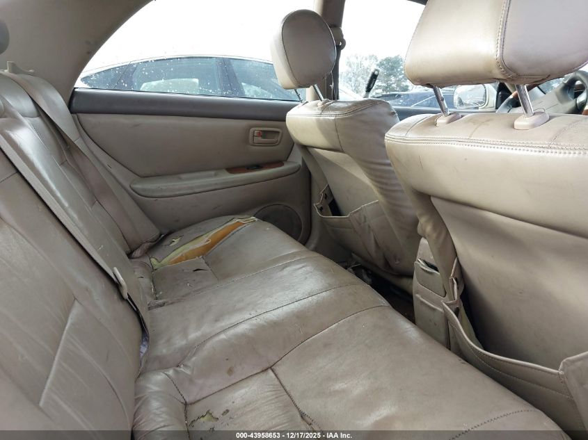 1998 Lexus Es 300 VIN: JT8BF28G7W0123077 Lot: 43958653