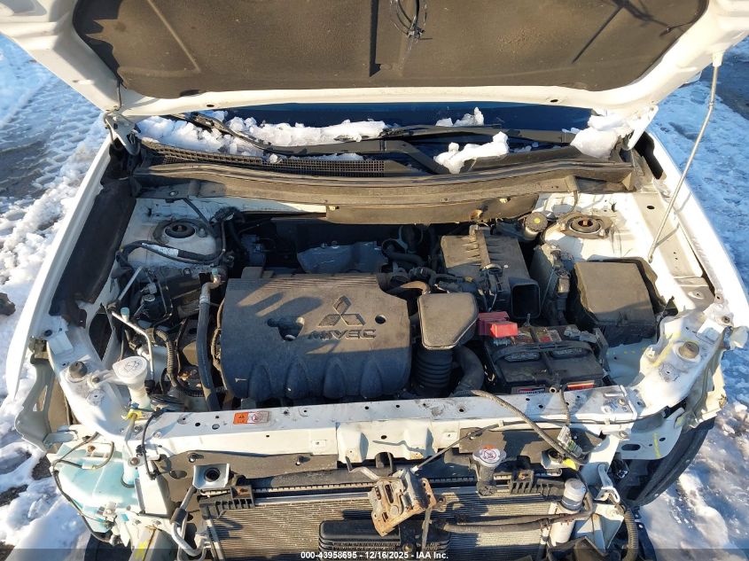 2016 Mitsubishi Outlander Se/Sel VIN: JA4AD3A38GZ028213 Lot: 43958695