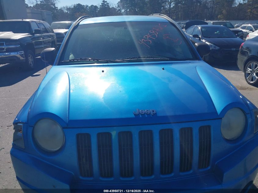 2008 Jeep Compass Sport VIN: 1J8FT47W68D772504 Lot: 43958721