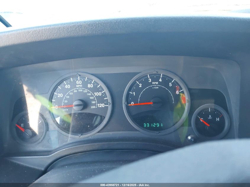 2008 Jeep Compass Sport VIN: 1J8FT47W68D772504 Lot: 43958721