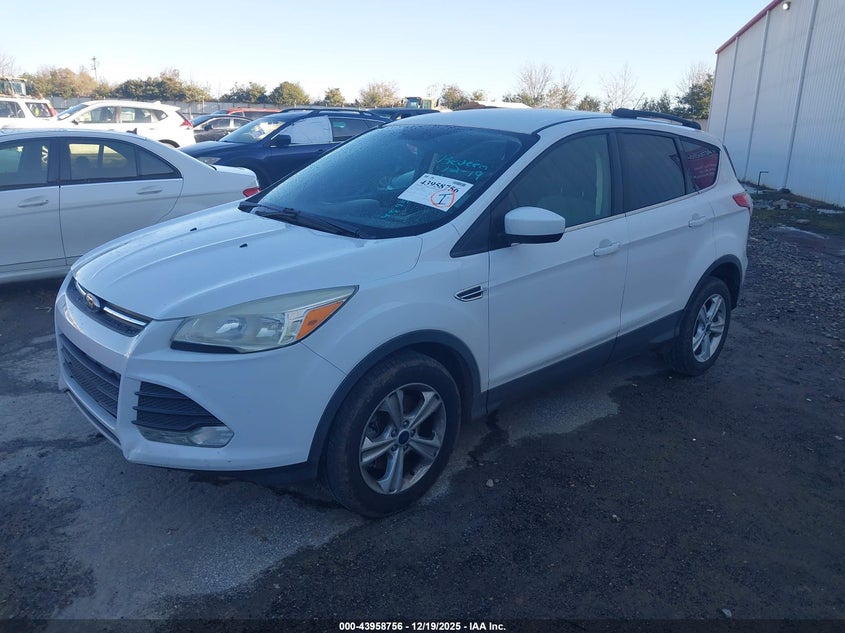 Vin: 1fmcu0g90fub41640, lot: 44454414, ford escape se 20152