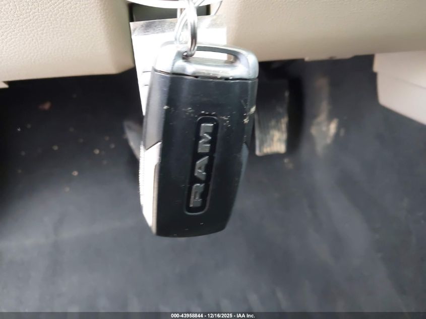 2019 Ram 1500 Big Horn/Lone Star 4X4 6'4 Box VIN: 1C6SRFBT2KN833286 Lot: 43958844