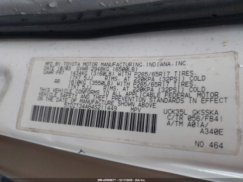 2004 Toyota Sequoia Sr5 V8 VIN: 5TDZT34A64S211449 Lot: 43958877