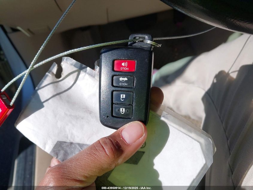 2014 Toyota Camry Hybrid Xle VIN: 4T1BD1FK2EU103489 Lot: 43958914