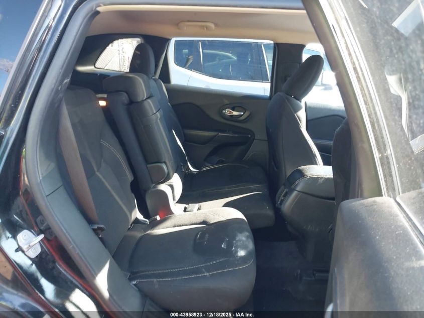 2016 Jeep Cherokee Latitude VIN: 1C4PJMCB5GW246162 Lot: 43958923