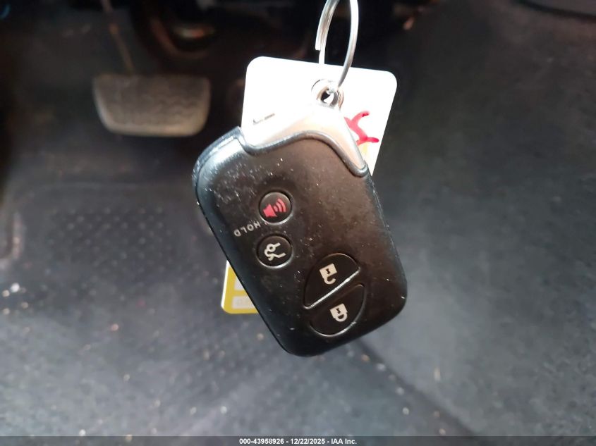 2011 Lexus Is 250C VIN: JTHFF2C21B2521221 Lot: 43958926