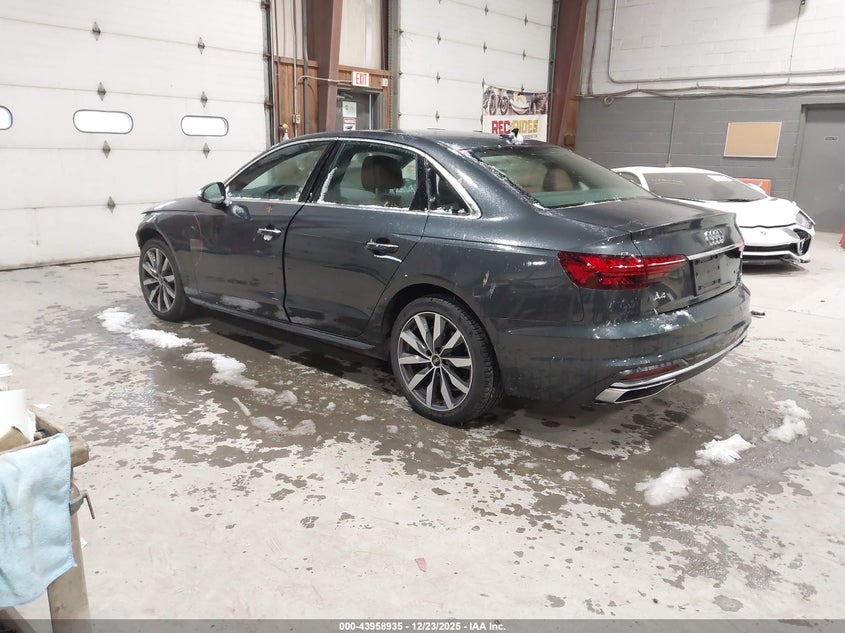 2022 Audi A4 Premium 40 Tfsi Quattro S Tronic